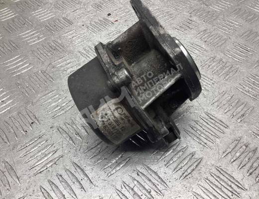 Насос вакуумный Nissan Almera II (N16) 2000-2006  Nissan Almera Almera II (N16) 2000-2006