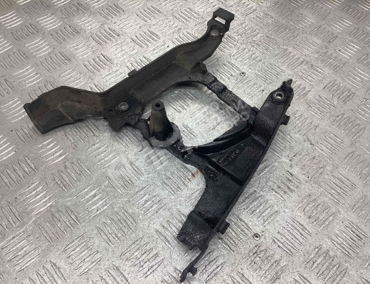 Защита (кожух) ремня ГРМ Nissan Almera II (N16) 2000-2006  Nissan Almera Almera II (N16) 2000-2006