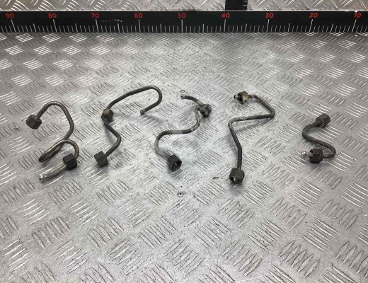 Трубка топливная Nissan Almera II (N16) 2000-2006  Nissan Almera Almera II (N16) 2000-2006