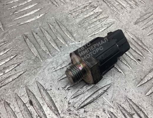Датчик детонации Nissan Almera II (N16) 2000-2006  Nissan Almera Almera II (N16) 2000-2006
