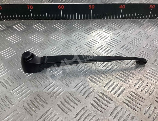 Щеткодержатель задний Volkswagen Passat B5+ (3B) 2000-2005 рестайлинг  Volkswagen Passat Passat B5+ (3B) 2000-2005 рестайлинг