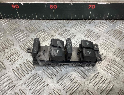 Блок управления стеклоподъемниками Volkswagen Passat B5 (3B) 1996-2000  Volkswagen Passat Passat B5 (3B) 1996-2000