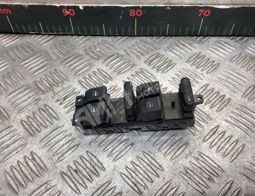 Блок управления стеклоподъемниками Volkswagen Passat B5 (3B) 1996-2000  Volkswagen Passat Passat B5 (3B) 1996-2000