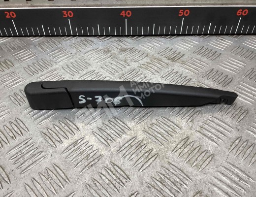 Щеткодержатель задний Opel Astra H 2004-2007  Opel Astra Astra H 2004-2007