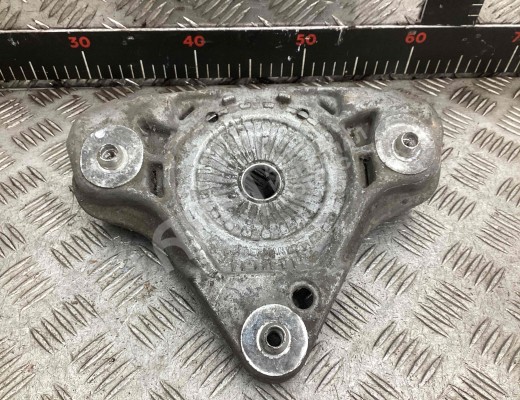 Опора амортизатора верхняя (чашка) Audi A4 B7 (8EC, 8ED) 2004-2008  Audi A4 A4 B7 (8EC, 8ED) 2004-2008