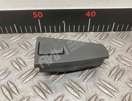 Кнопка стеклоподъемника переднего правого Volvo FM II 2001-2013  Volvo FM FM II 2001-2013