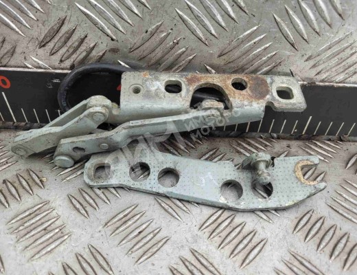 Петля капота правая BMW 5-Series (E39) 1995-2000  BMW 5-Series 5-Series (E39) 1995-2000