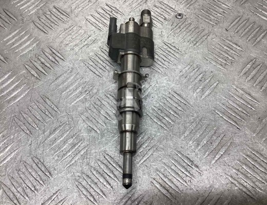 Форсунка BMW 1-Series (E81/82/87/88) 2007-2013 рестайлинг  BMW 1-Series 1-Series (E81/82/87/88) 2007-2013 рестайлинг