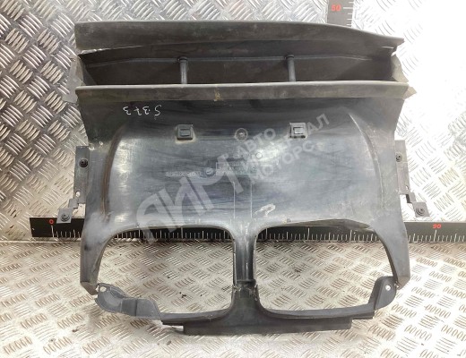 Воздухозаборник BMW 3-Series (E46) 2001-2005 рестайлинг  BMW 3-Series 3-Series (E46) 2001-2005 рестайлинг