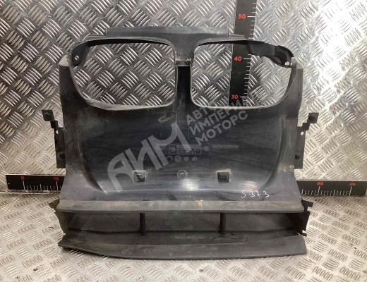 Воздухозаборник BMW 3-Series (E46) 2001-2005 рестайлинг  BMW 3-Series 3-Series (E46) 2001-2005 рестайлинг