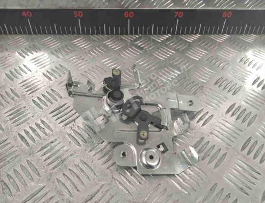 Замок двери сдвижной Nissan Primastar I 2006-2014 рестайлинг  Nissan Primastar Primastar I 2006-2014 рестайлинг