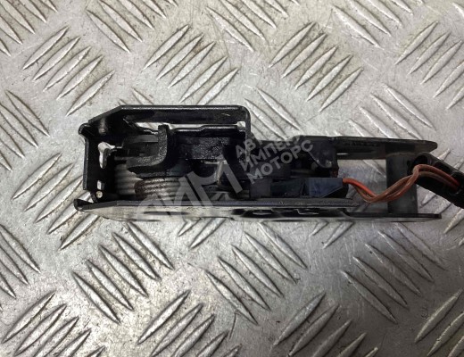 Замок капота Volkswagen Transporter T5 (7H) 2003-2015  Volkswagen Transporter Transporter T5 (7H) 2003-2015