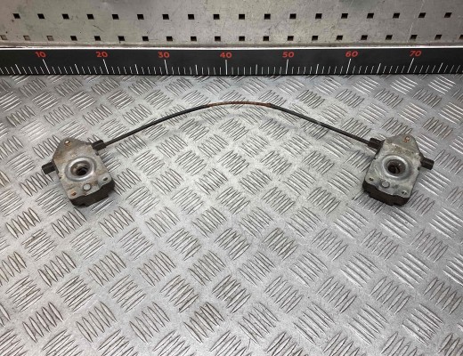 Замок капота BMW 3-Series (E46) 2001-2005 рестайлинг  BMW 3-Series 3-Series (E46) 2001-2005 рестайлинг