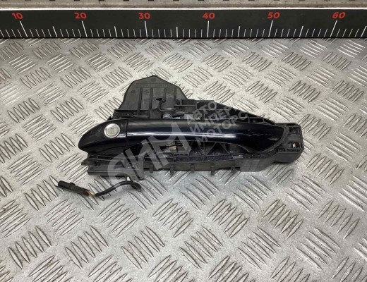 Ручка наружная передняя левая Mercedes A (W169) 2004-2012  Mercedes A A (W169) 2004-2012