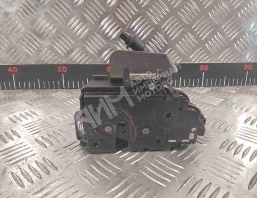 Замок двери передней левой Audi A6 C5 (4B) 1997-2001  Audi A6 A6 C5 (4B) 1997-2001