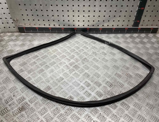 Уплотнитель стекла двери (бархотка) Mercedes A (W169) 2004-2012  Mercedes A A (W169) 2004-2012