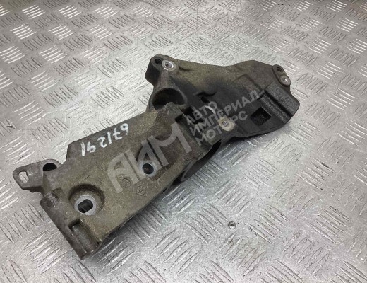 Кронштейн генератора Renault Modus 2004-2012  Renault Modus Modus 2004-2012