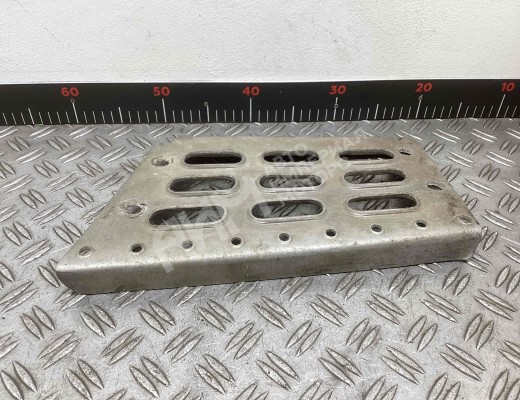 Подножка Volvo FH II 2001-2008  Volvo FH FH II 2001-2008