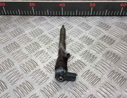 Форсунка Opel Astra H 2007-2010 рестайлинг  Opel Astra Astra H 2007-2010 рестайлинг