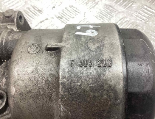 Корпус масляного фильтра BMW 3-Series (E46) 2001-2005 рестайлинг  BMW 3-Series 3-Series (E46) 2001-2005 рестайлинг