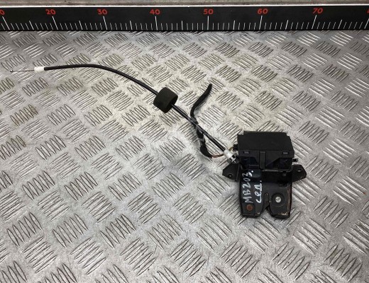 Замок багажника Mercedes C (W203) 2000-2004  Mercedes C C (W203) 2000-2004