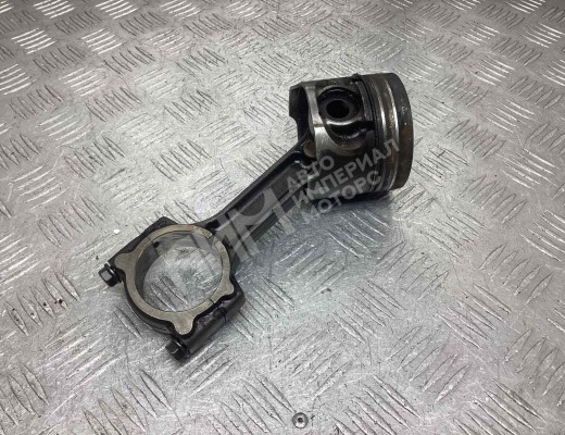 Поршень Renault Kangoo I 2003-2007 рестайлинг  Renault Kangoo Kangoo I 2003-2007 рестайлинг