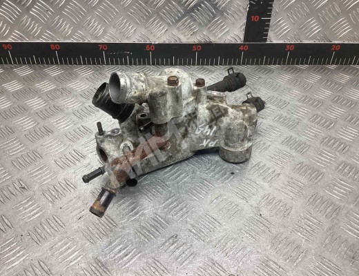 Корпус термостата Hyundai Sonata V (NF) 2005-2010  Hyundai Sonata Sonata V (NF) 2005-2010