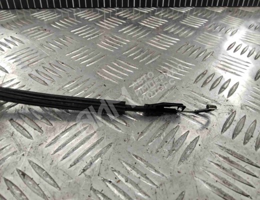 Трос двери передней Volkswagen Passat B5+ (3B) 2000-2005 рестайлинг  Volkswagen Passat Passat B5+ (3B) 2000-2005 рестайлинг