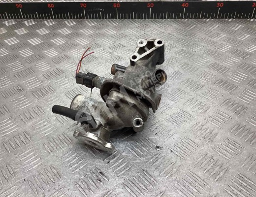 Корпус термостата Kia Carnival I (GQ) 1998-2006  Kia Carnival Carnival I (GQ) 1998-2006