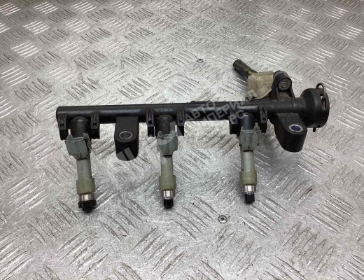 Форсунка Toyota Aygo (B10) 2005-2014  Toyota Aygo Aygo (B10) 2005-2014