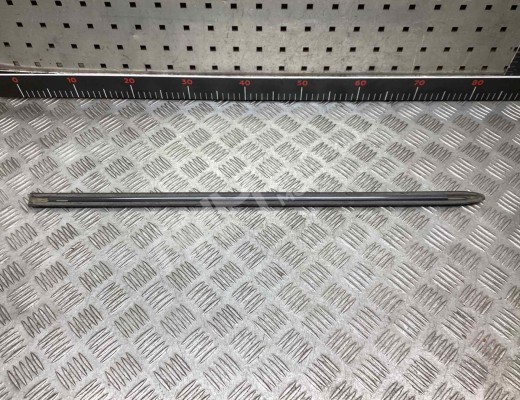 Молдинг двери задней левой Mazda 6 I (GG) 2002-2005  Mazda 6 6 I (GG) 2002-2005