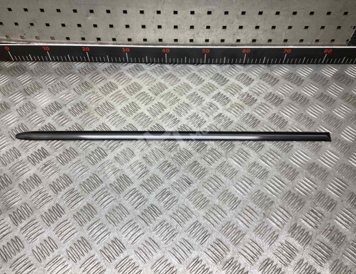 Молдинг двери задней левой Mazda 6 I (GG) 2002-2005  Mazda 6 6 I (GG) 2002-2005