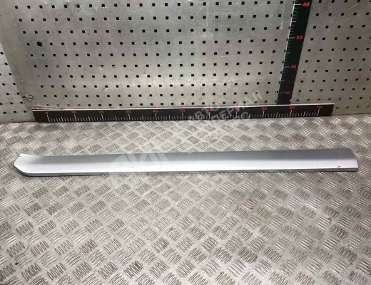 Молдинг двери передней правой Mitsubishi Outlander XL II (CW) 2007-2012  Mitsubishi Outlander Outlander XL II (CW) 2007-2012