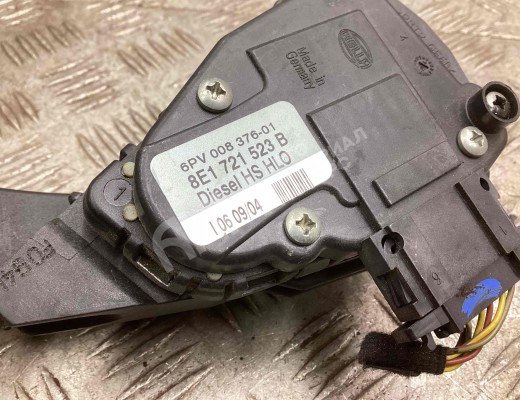 Педаль газа Audi A4 B6 (8EC, 8E5) 2000-2004  Audi A4 A4 B6 (8EC, 8E5) 2000-2004
