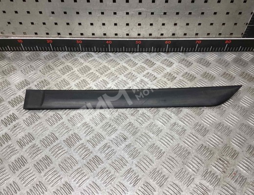 Молдинг двери задней левой Ford Focus I 2001-2005 рестайлинг  Ford Focus Focus I 2001-2005 рестайлинг