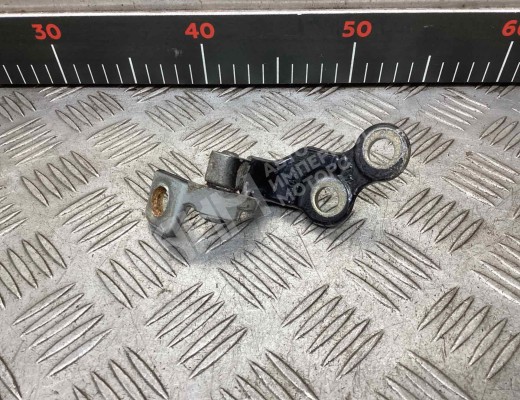 Петля двери задней левой Ford Focus I 2001-2005 рестайлинг  Ford Focus Focus I 2001-2005 рестайлинг