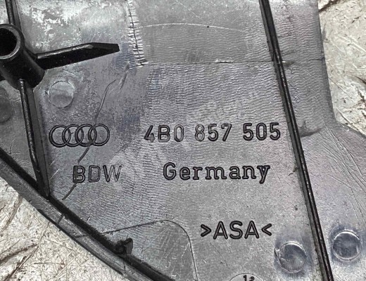 Заглушка зеркала левого Audi A6 C5 (4B) 1997-2001  Audi A6 A6 C5 (4B) 1997-2001
