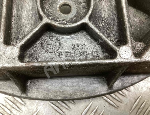 Кронштейн КПП BMW 5-Series (E60/61) 2003-2007  BMW 5-Series 5-Series (E60/61) 2003-2007