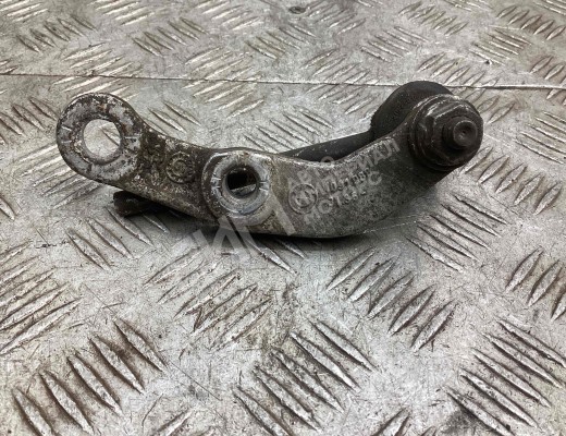 Кронштейн стабилизатора BMW 5-Series (E39) 2000-2004 рестайлинг  BMW 5-Series 5-Series (E39) 2000-2004 рестайлинг