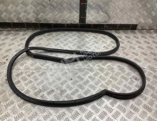 Уплотнитель двери задней правой Mazda 6 I (GG) 2002-2005  Mazda 6 6 I (GG) 2002-2005
