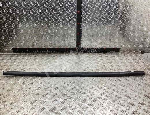 Молдинг стекла двери задней правой наружный Renault Espace IV 2002-2006  Renault Espace Espace IV 2002-2006