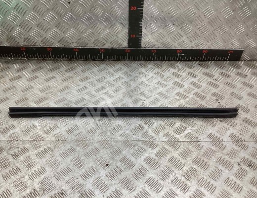 Молдинг стекла двери задней правой внутренний Renault Espace IV 2002-2006  Renault Espace Espace IV 2002-2006