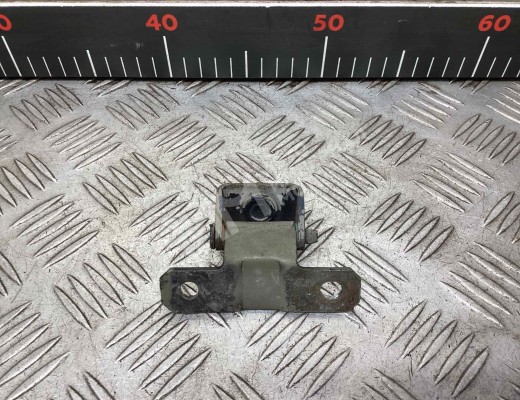 Петля крышки багажника Nissan Primera III (P12) 2002-2008  Nissan Primera Primera III (P12) 2002-2008