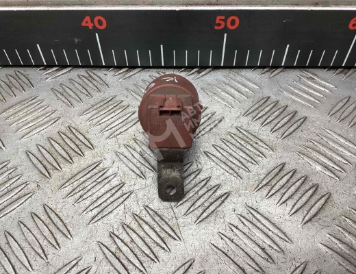 Реле вентилятора Nissan X-trail (T30) 2004-2007 рестайлинг  Nissan X-Trail X-trail (T30) 2004-2007 рестайлинг