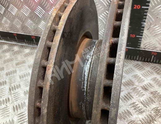 Диск тормозной передний Volkswagen Passat B6 (3C) 2005-2010  Volkswagen Passat Passat B6 (3C) 2005-2010