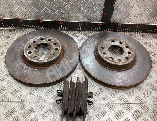 Диск тормозной передний Volkswagen Passat B6 (3C) 2005-2010  Volkswagen Passat Passat B6 (3C) 2005-2010