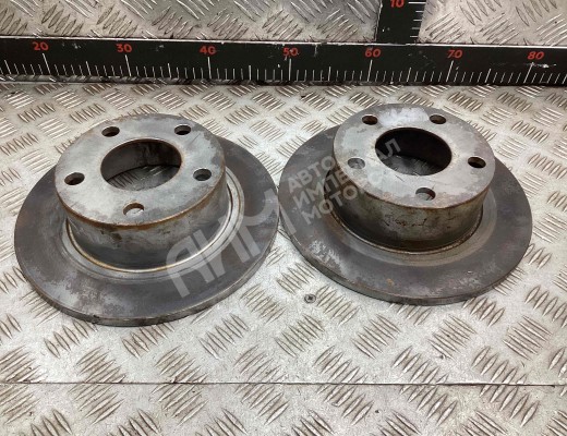 Диск тормозной задний Volkswagen Passat B5+ (3B) 2000-2005 рестайлинг  Volkswagen Passat Passat B5+ (3B) 2000-2005 рестайлинг