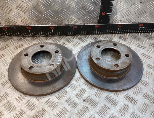 Диск тормозной задний Volkswagen Passat B5 (3B) 1996-2000  Volkswagen Passat Passat B5 (3B) 1996-2000