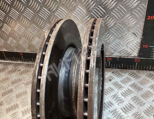 Диск тормозной передний Audi A4 B5 (8D) 1999-2001 рестайлинг  Audi A4 A4 B5 (8D) 1999-2001 рестайлинг