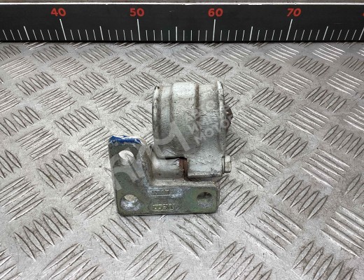 Петля двери передней правой Iveco Eurocargo I 1991-2002  Iveco Eurocargo Eurocargo I 1991-2002